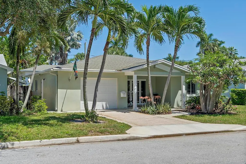 1106 N Lakeside Dr Lakeworth - 186 at 1106 N Lakeside Drive, Lake Worth Beach