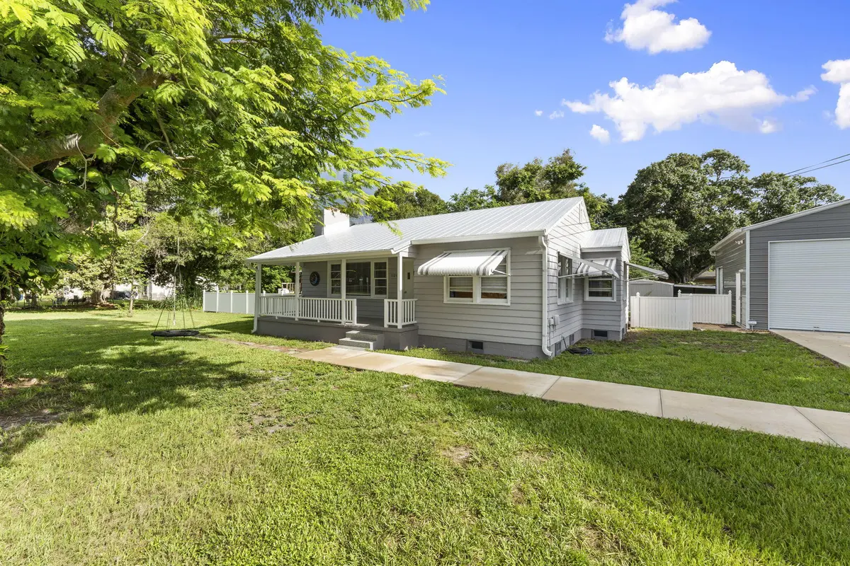 25-web-or-mls-DSC01599 at 1126 Pine Avenue, Fort Pierce