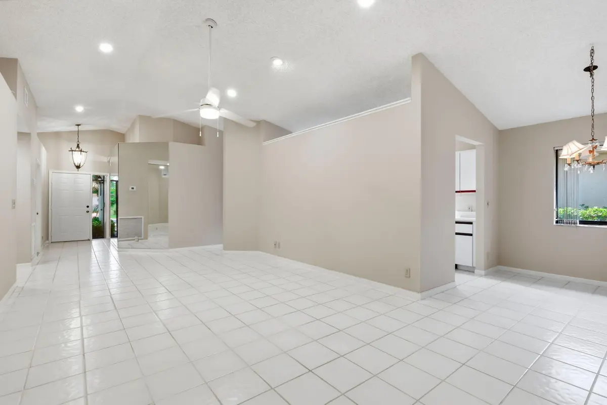 5-web-or-mls-005_0E2A5559 at 6170 BAY ISLES Drive, Boynton Beach