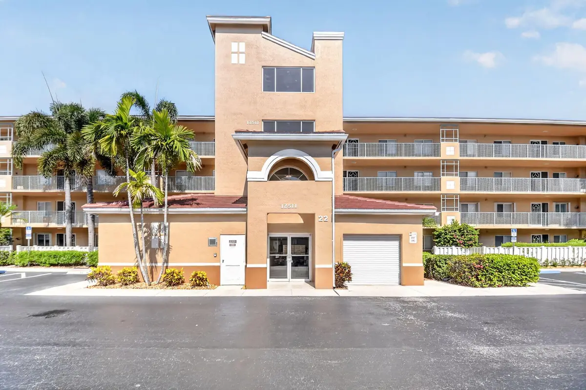 1-web-or-mls-DSC_6627 at 12511 Imperial Isle Drive 205, Boynton Beach