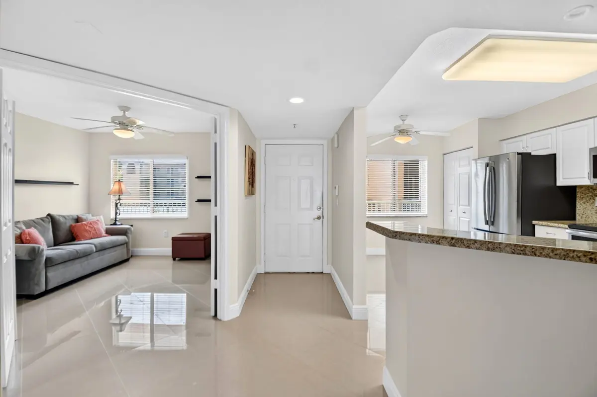 5-web-or-mls-DSC_6402 at 12511 Imperial Isle Drive 205, Boynton Beach