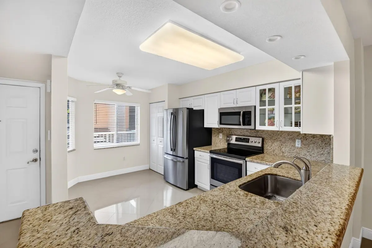 6-web-or-mls-DSC_6408 at 12511 Imperial Isle Drive 205, Boynton Beach
