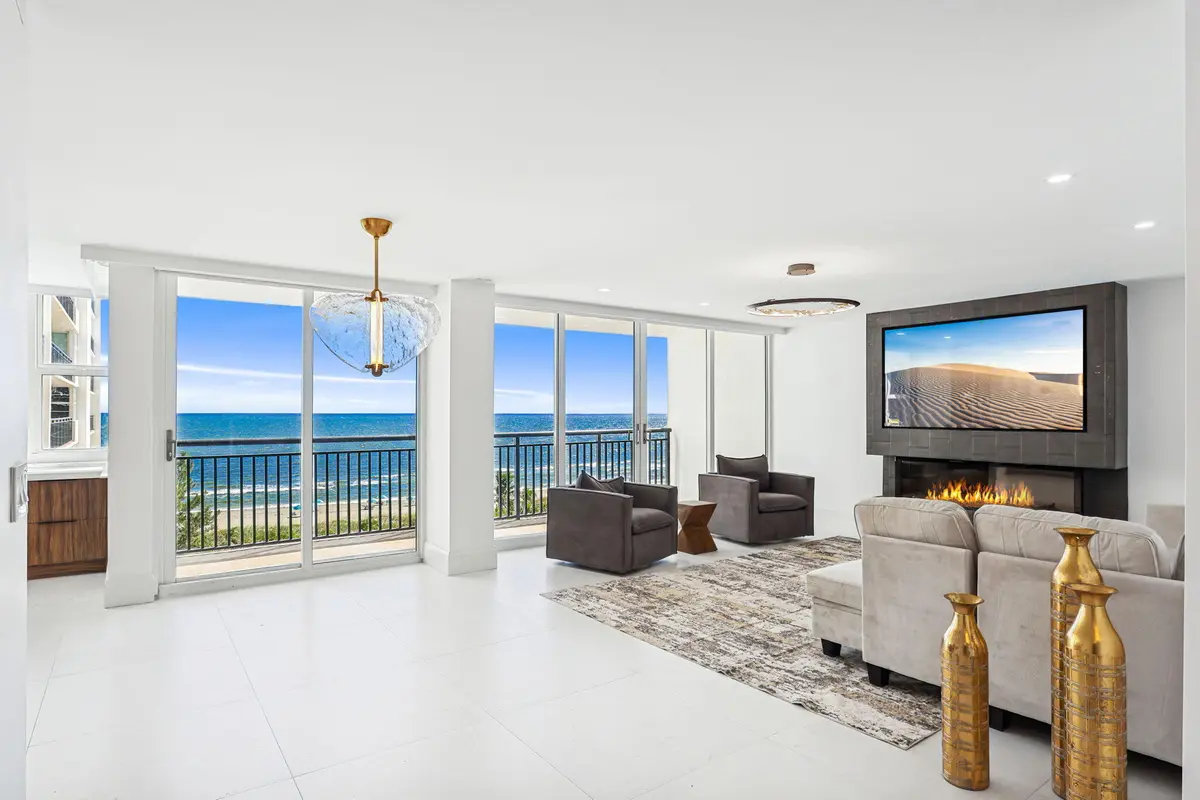 38-web-or-mls-0E2A0400 at 2000 S Ocean Boulevard 6E, Boca Raton