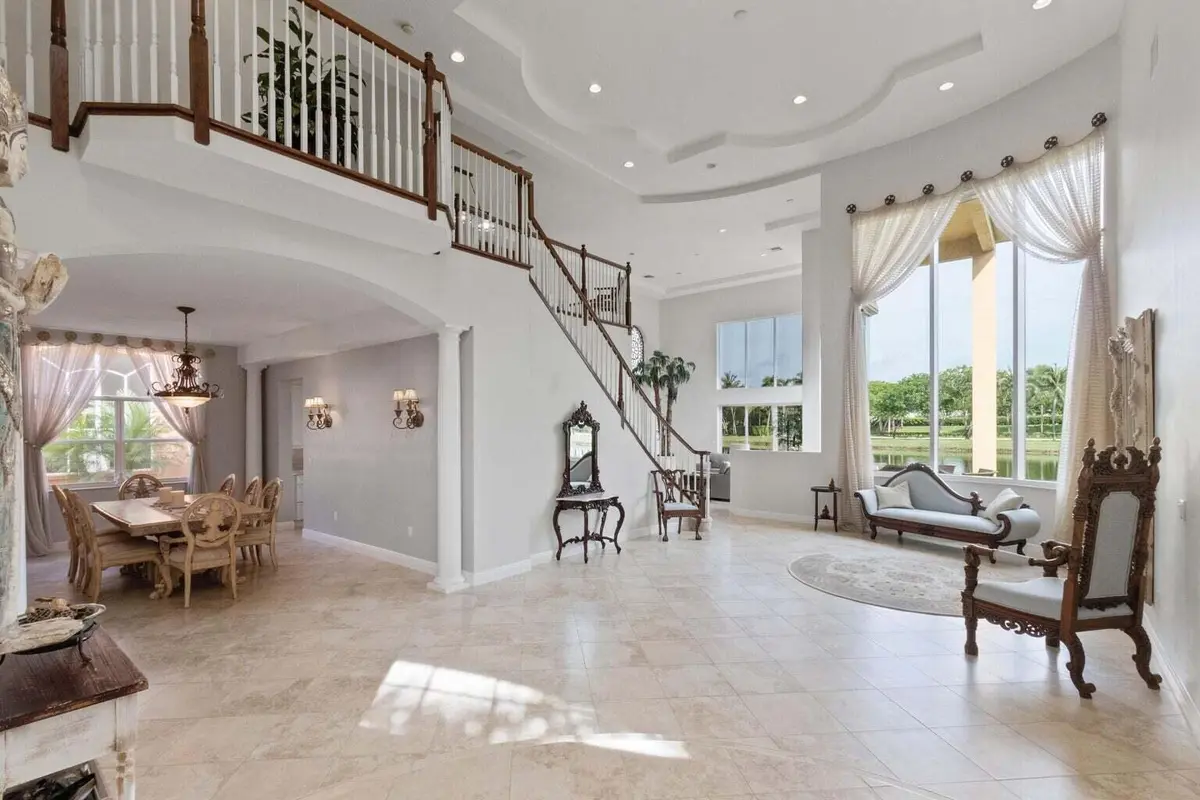 ENTRY AREA at 2183 Widener Terrace, Wellington
