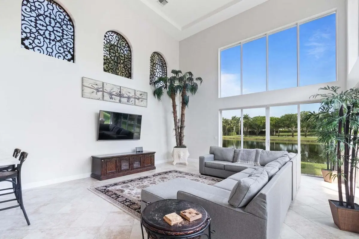 FAMILY ROOM at 2183 Widener Terrace, Wellington