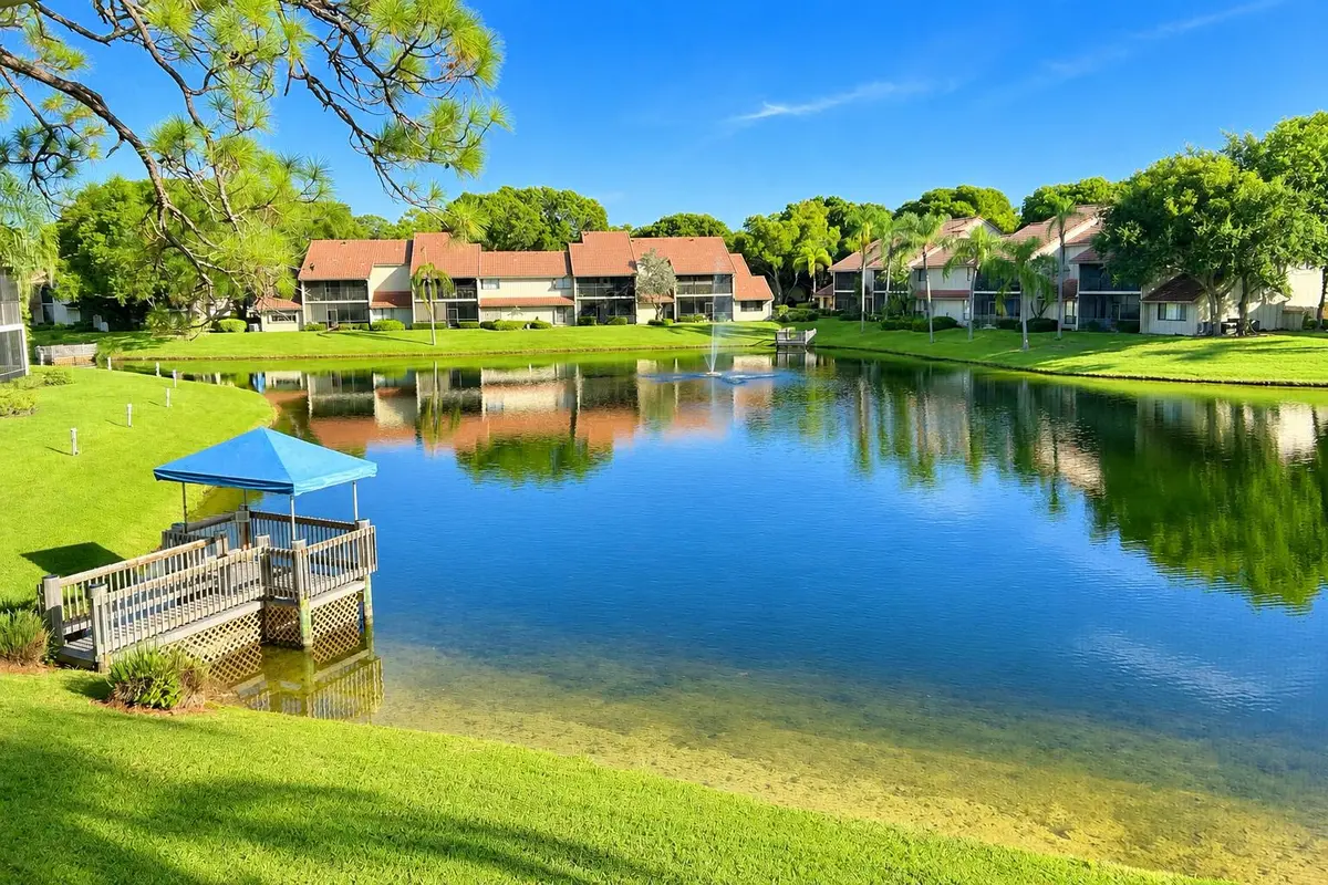 $1,000,000 view at 5751 Coach House Circle E, Boca Raton