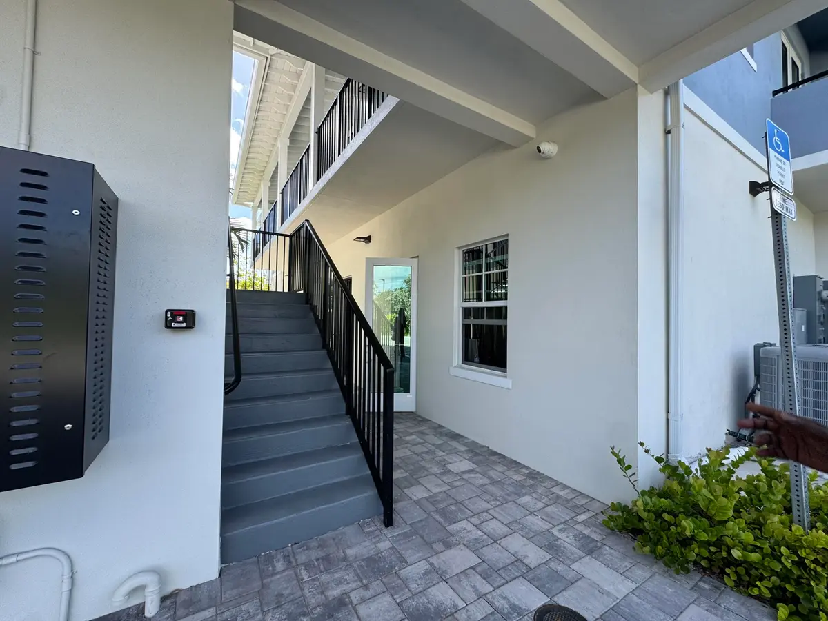 IMG_4129 at 20 NW 6TH Avenue, Delray Beach