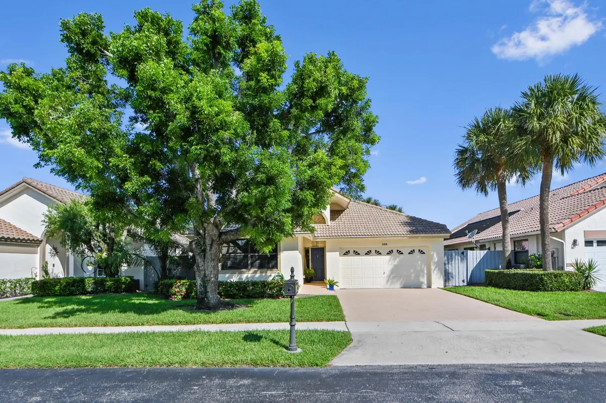 01 Front 01 at 108 EXECUTIVE Circle, Boynton Beach