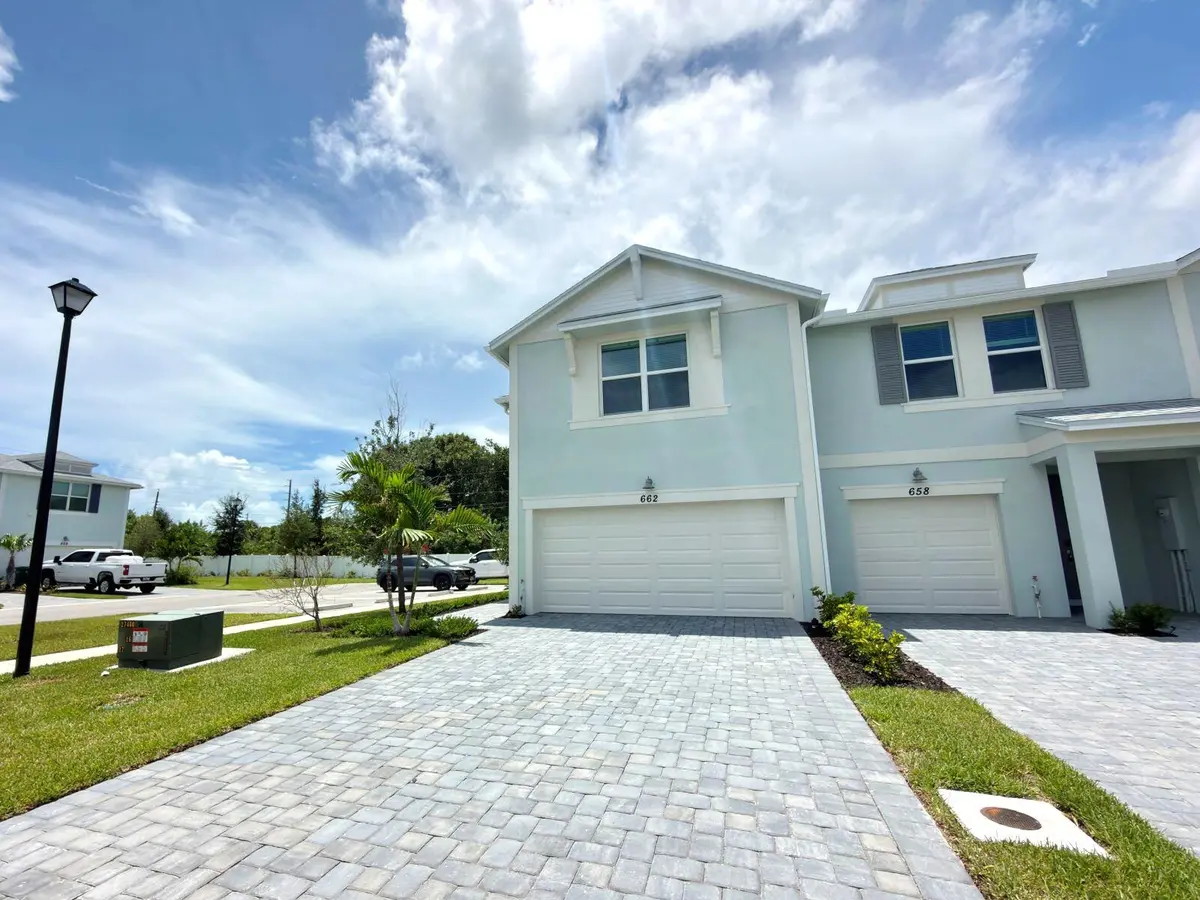 662 Salisbury Cir. (3) at 662 Salisbury Circle, Fort Pierce