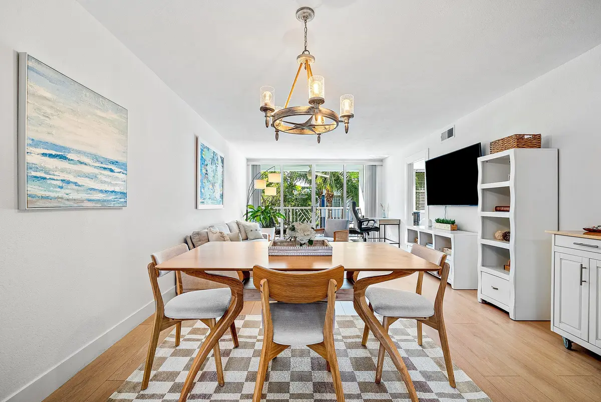 005-621EastWoolbrightRoad-B407-BoyntonBe at 621 E Woolbright Road B407, Boynton Beach