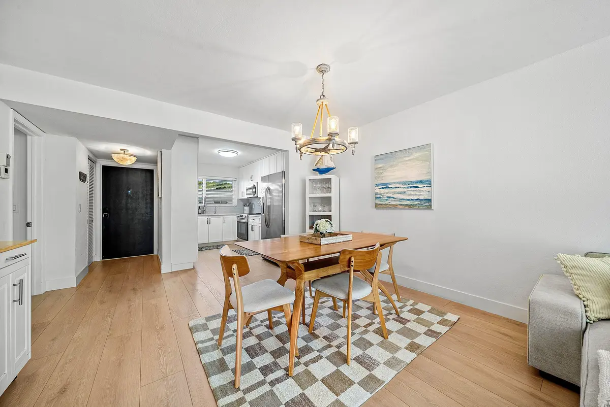 006-621EastWoolbrightRoad-B407-BoyntonBe at 621 E Woolbright Road B407, Boynton Beach