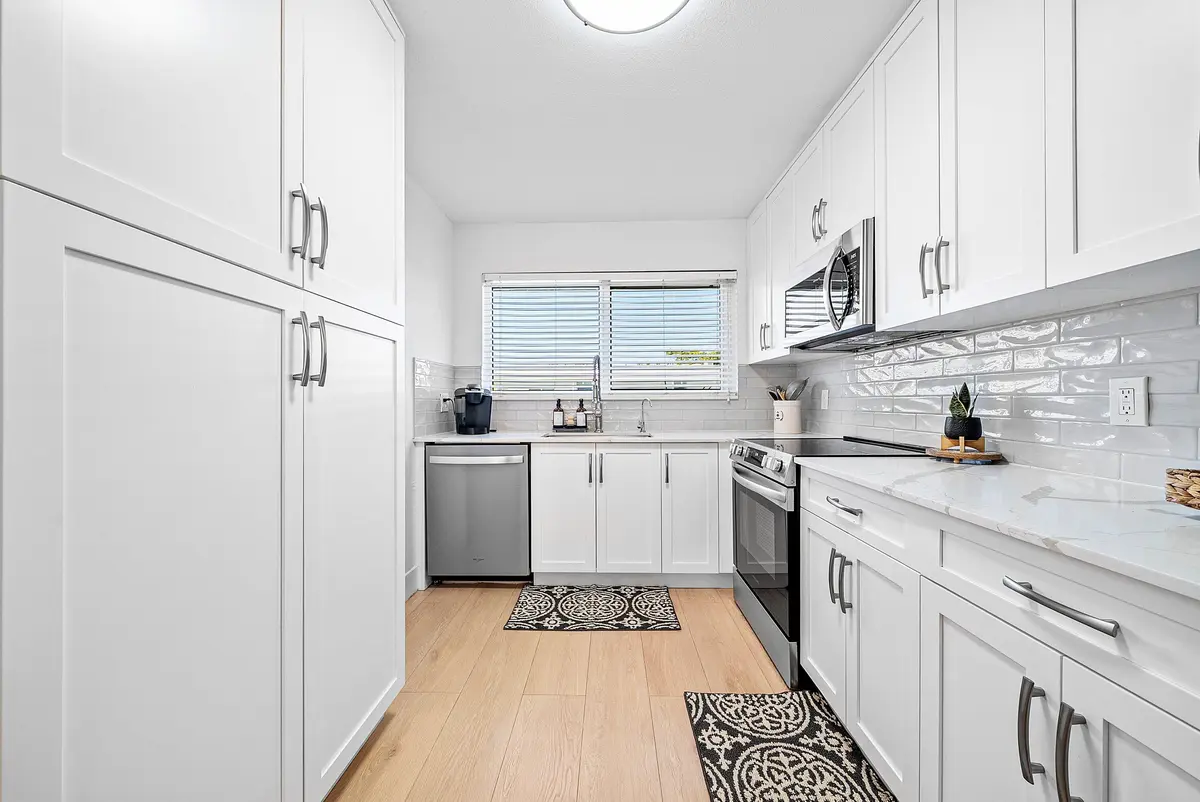 007-621EastWoolbrightRoad-B407-BoyntonBe at 621 E Woolbright Road B407, Boynton Beach