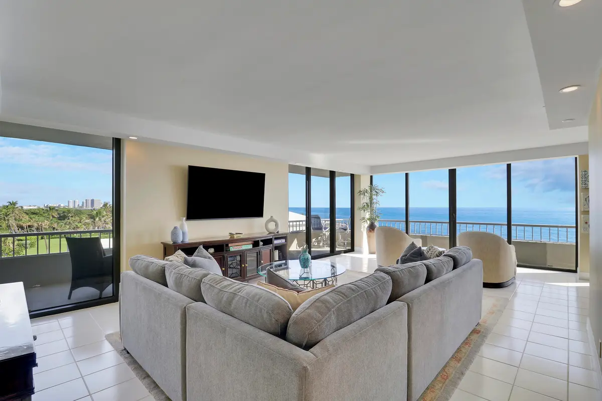 House 1-18 at 5510 N OCEAN Drive 4C, Singer Island