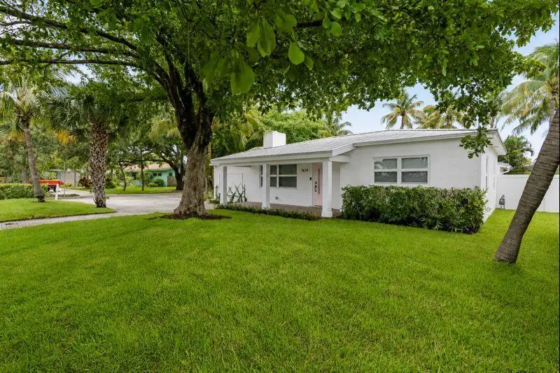 Exterior 2 at 1619 NE 2ND Avenue, Delray Beach
