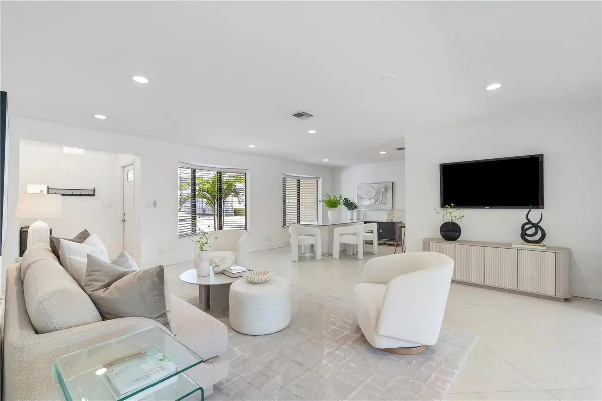 Photo 3 at 2280 NE 62nd Street, Fort Lauderdale