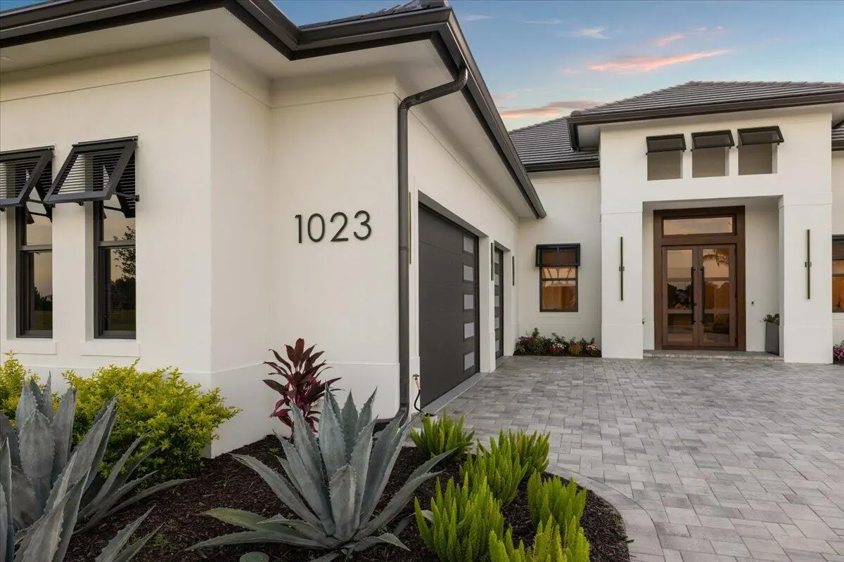 003-0B2A6147 at 1023 W POLO GROUNDS Drive, Vero Beach
