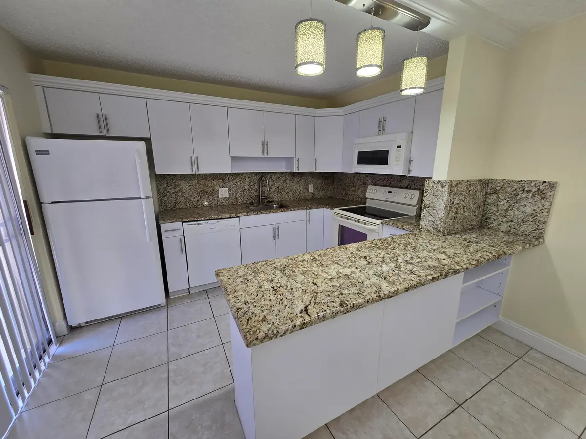 Kitchen at 3232 MERIDIAN Way B, Palm Beach Gardens