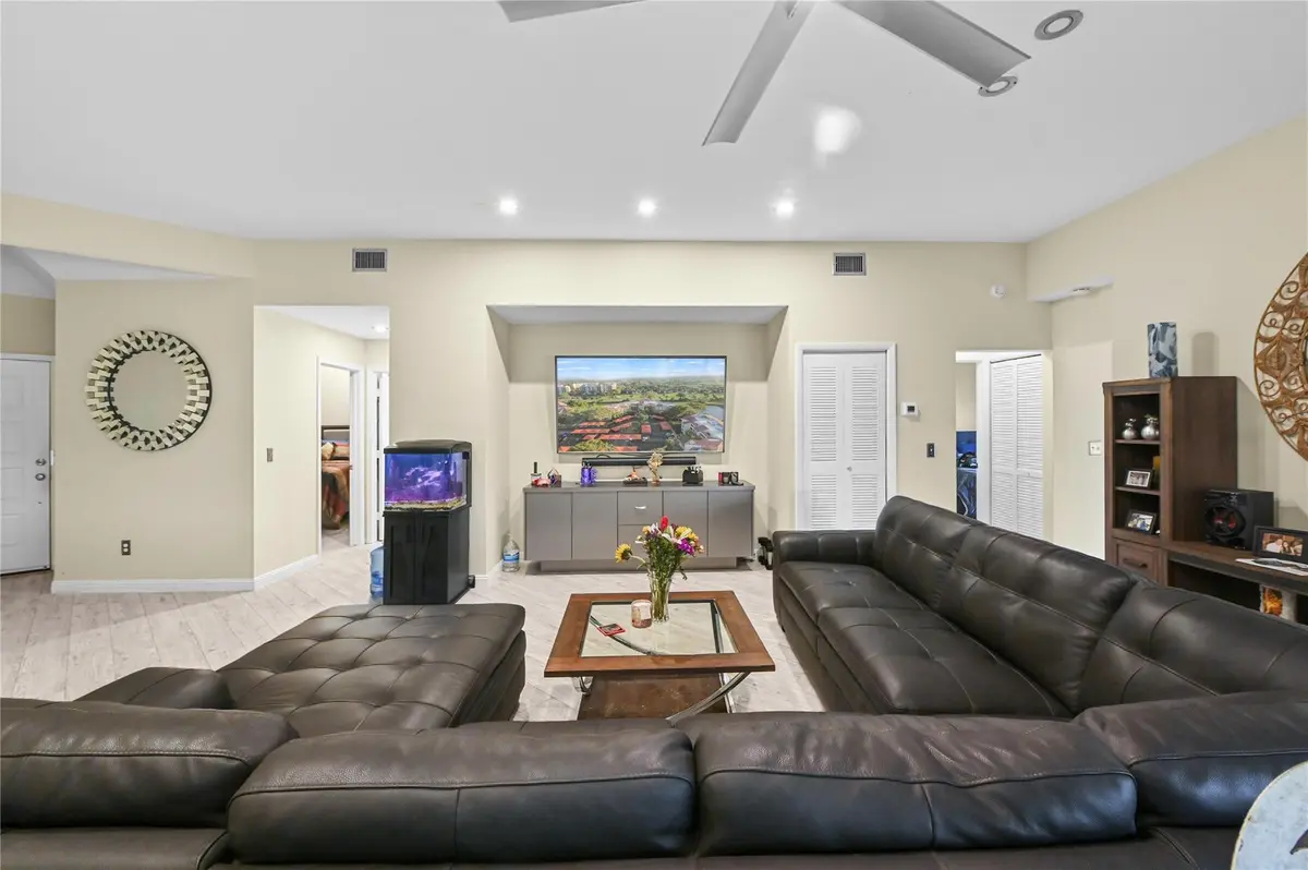Photo 7 at 7520 La Paz Boulevard 306, Boca Raton