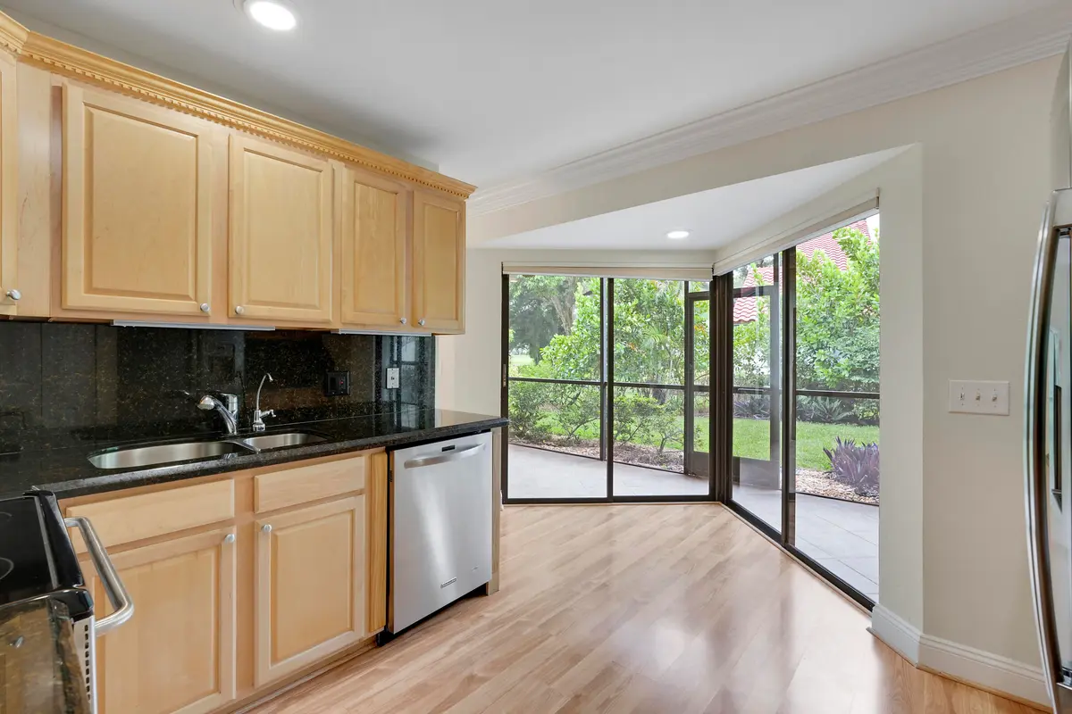 Kitchen/Breakfast Nook at 13 Lexington Lane A, Palm Beach Gardens