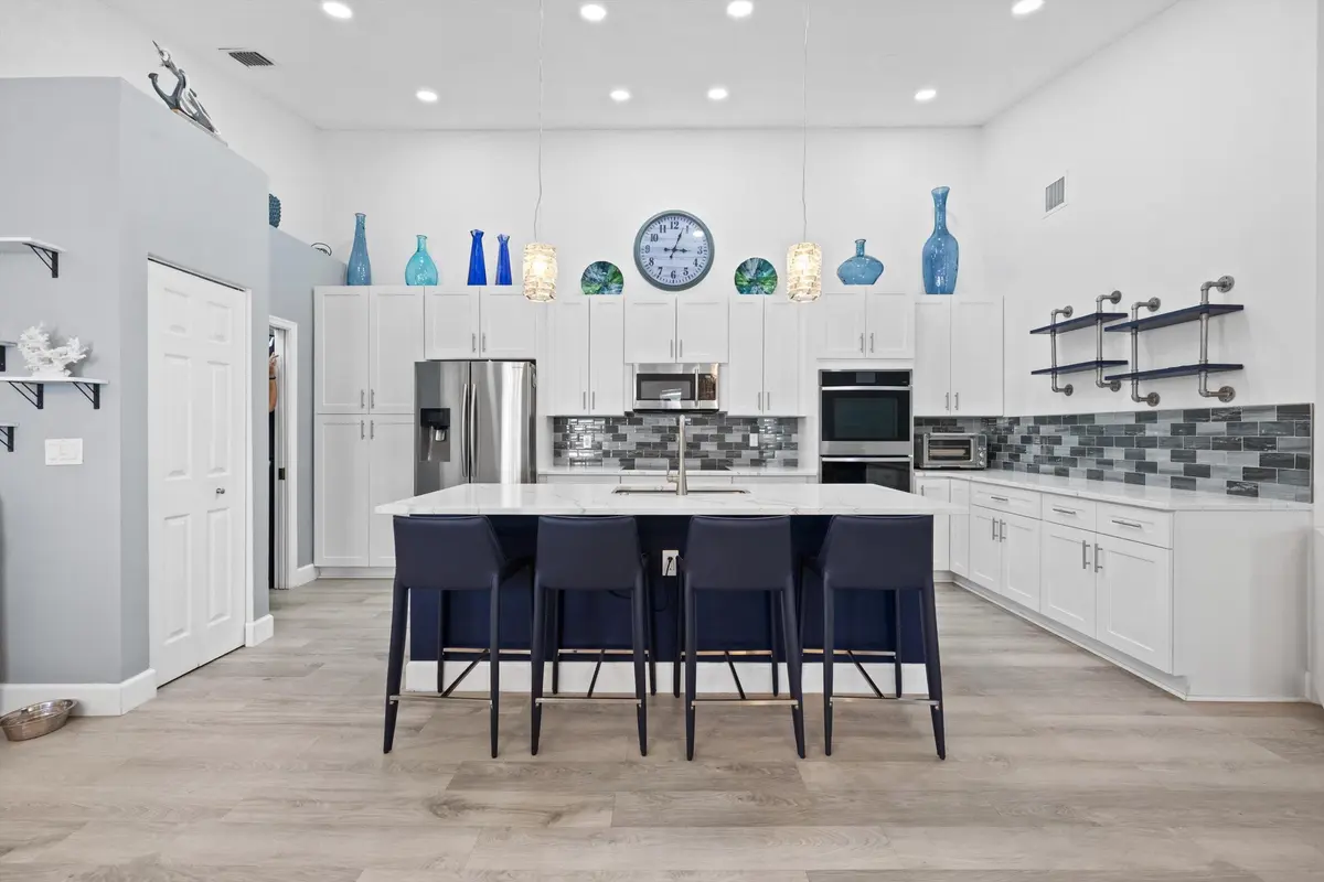 . at 10761 PELICAN Drive, Wellington