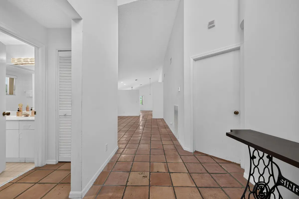 11099 180TH Court, Boca Raton, FL – photo 4