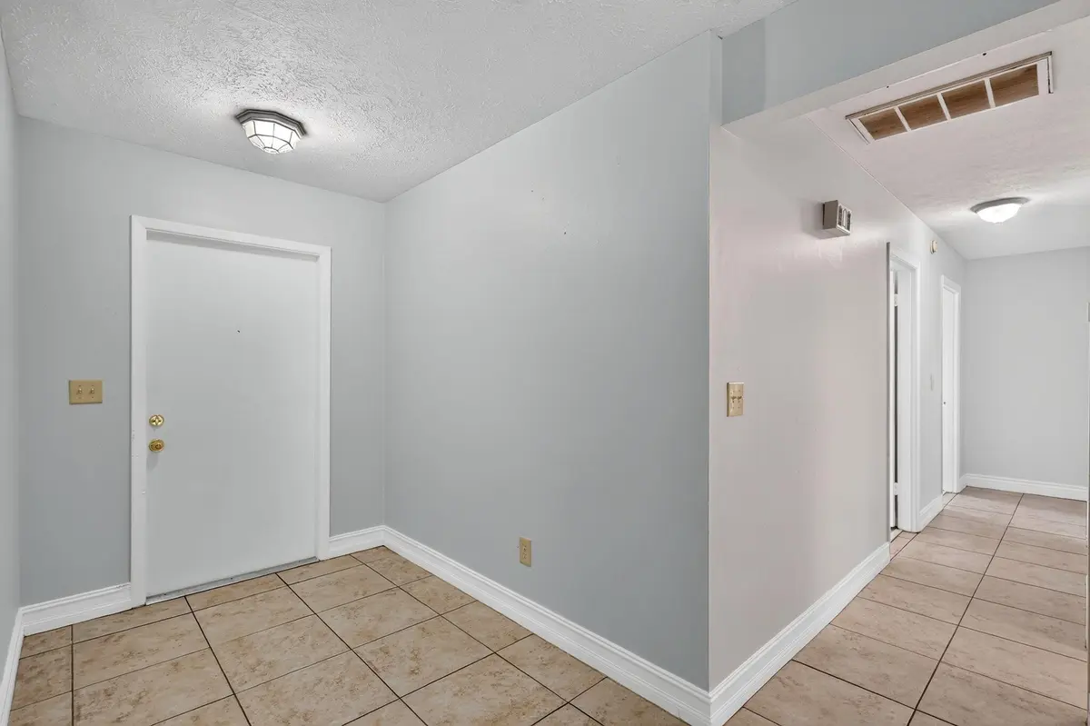 5-web-or-mls-5P1A6614 at 1650 SE Memorial Street, Port St. Lucie