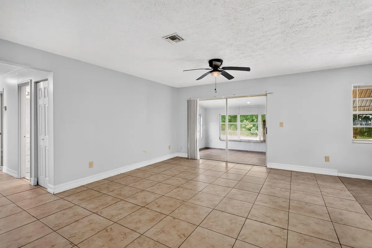 6-web-or-mls-5P1A6631 at 1650 SE Memorial Street, Port St. Lucie