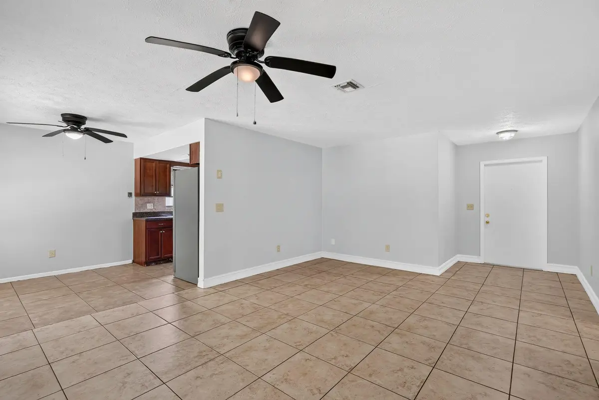 8-web-or-mls-5P1A6644 at 1650 SE Memorial Street, Port St. Lucie
