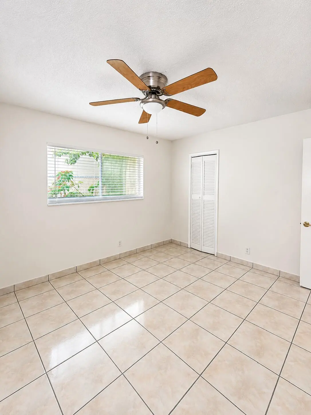 bedroom at 1814 E Oakland Park 41, Oakland Park
