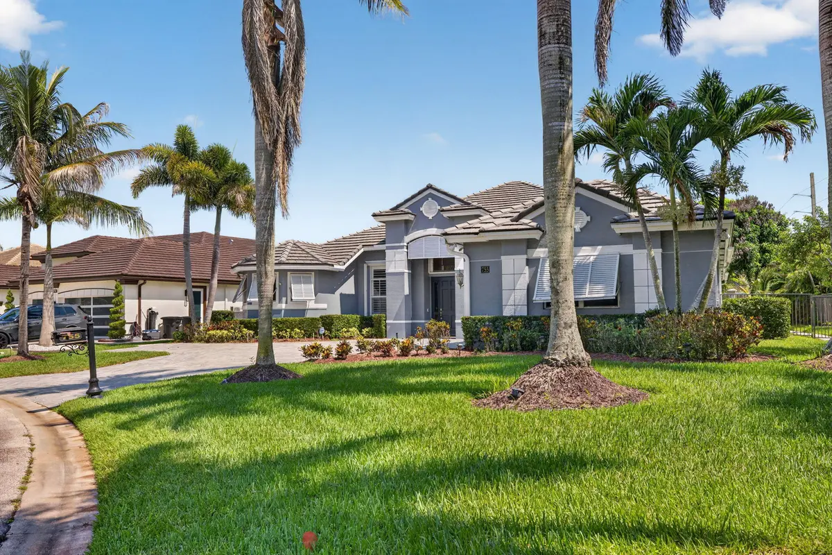Front of home at 755 SW RIVER BEND Circle, Stuart