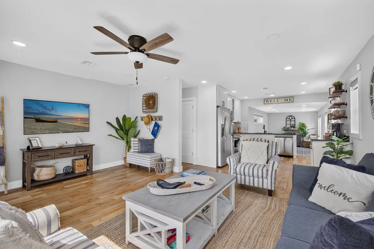 11-web-or-mls-5D1A2262 at 1305 N Palmway, Lake Worth Beach