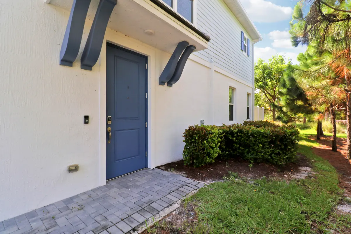 Front Door at 202 PRESERVE Trail, Stuart