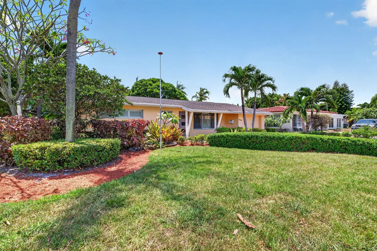 1-web-or-mls-699A8871 at 1858 NE 34TH Street, Oakland Park