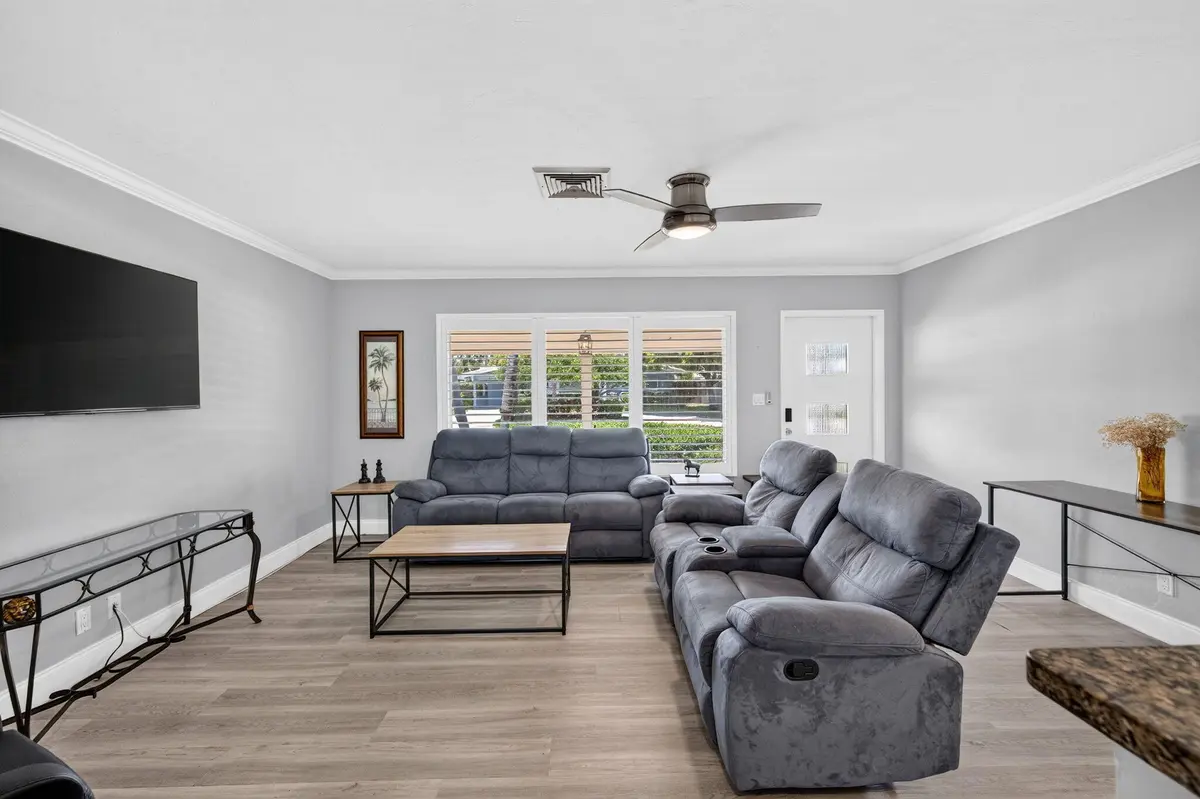 8-web-or-mls-699A8927 at 1858 NE 34TH Street, Oakland Park