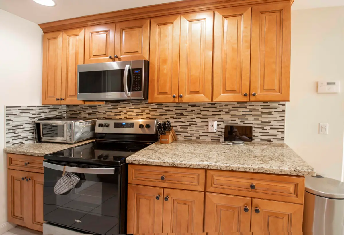 Kitchen at 154 SANTA BARBARA Way, Palm Beach Gardens