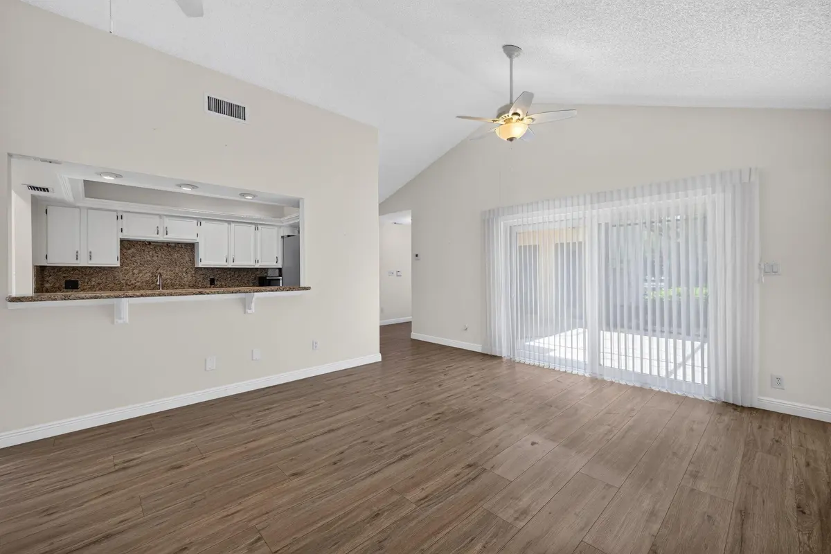 8-web-or-mls-3A5A8103 at 3007 BENT PINE Drive, Fort Pierce