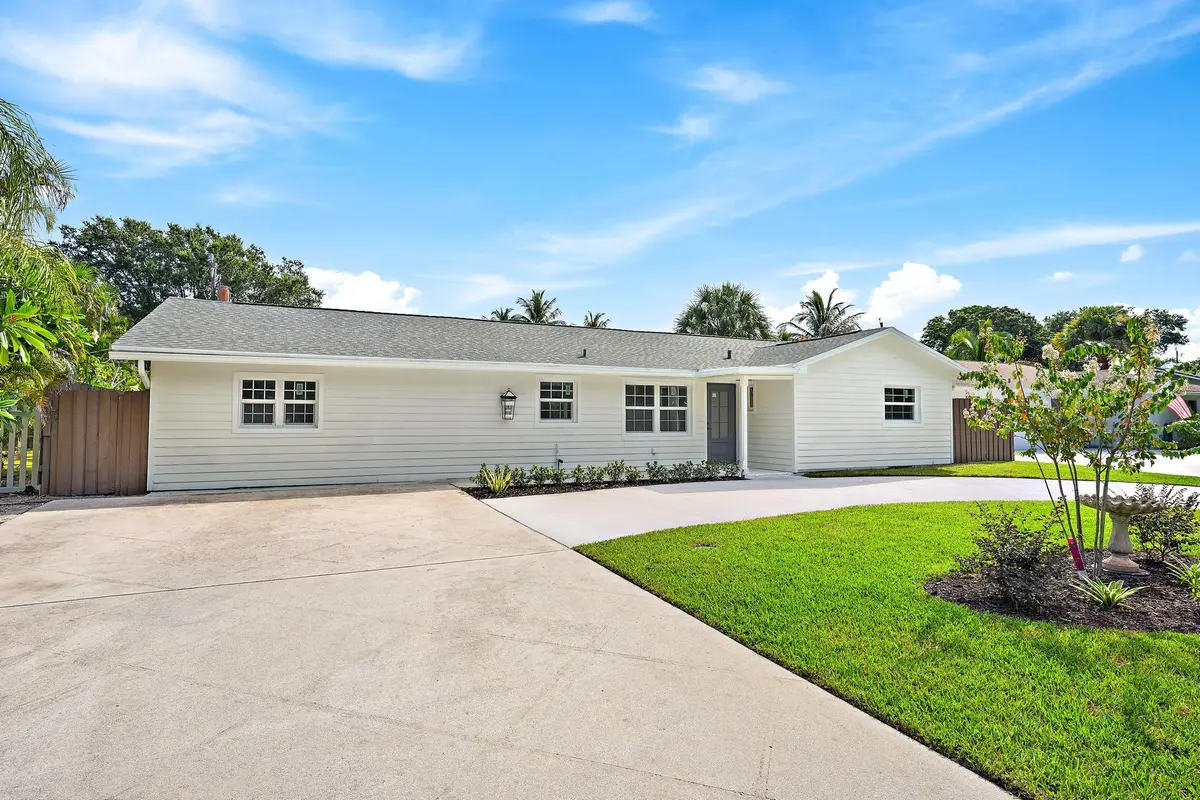 109 E Riverside Dr-22 at 109 E RIVERSIDE Drive, Jupiter