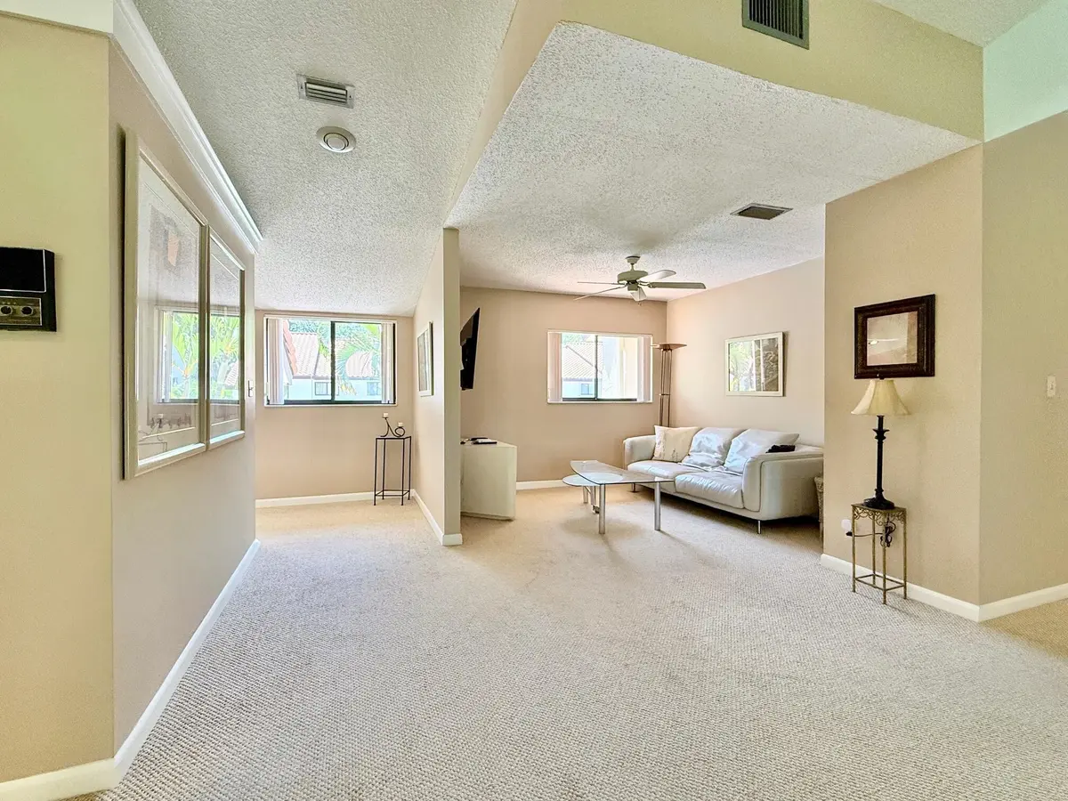 B1 at 10678 OCEAN PALM Way 202, Boynton Beach