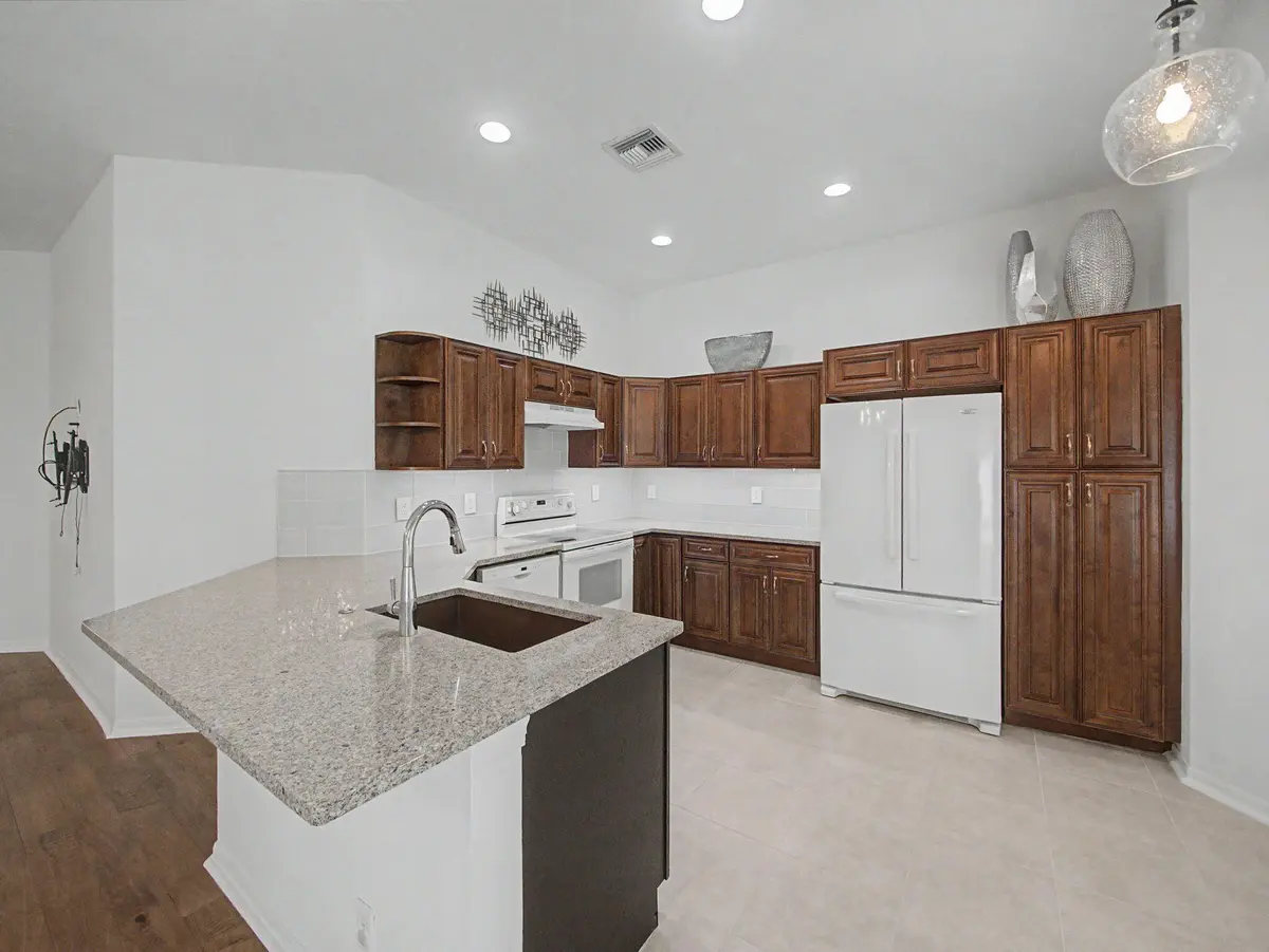 Kitchen at 5006 SE DEVENWOOD Way, Stuart