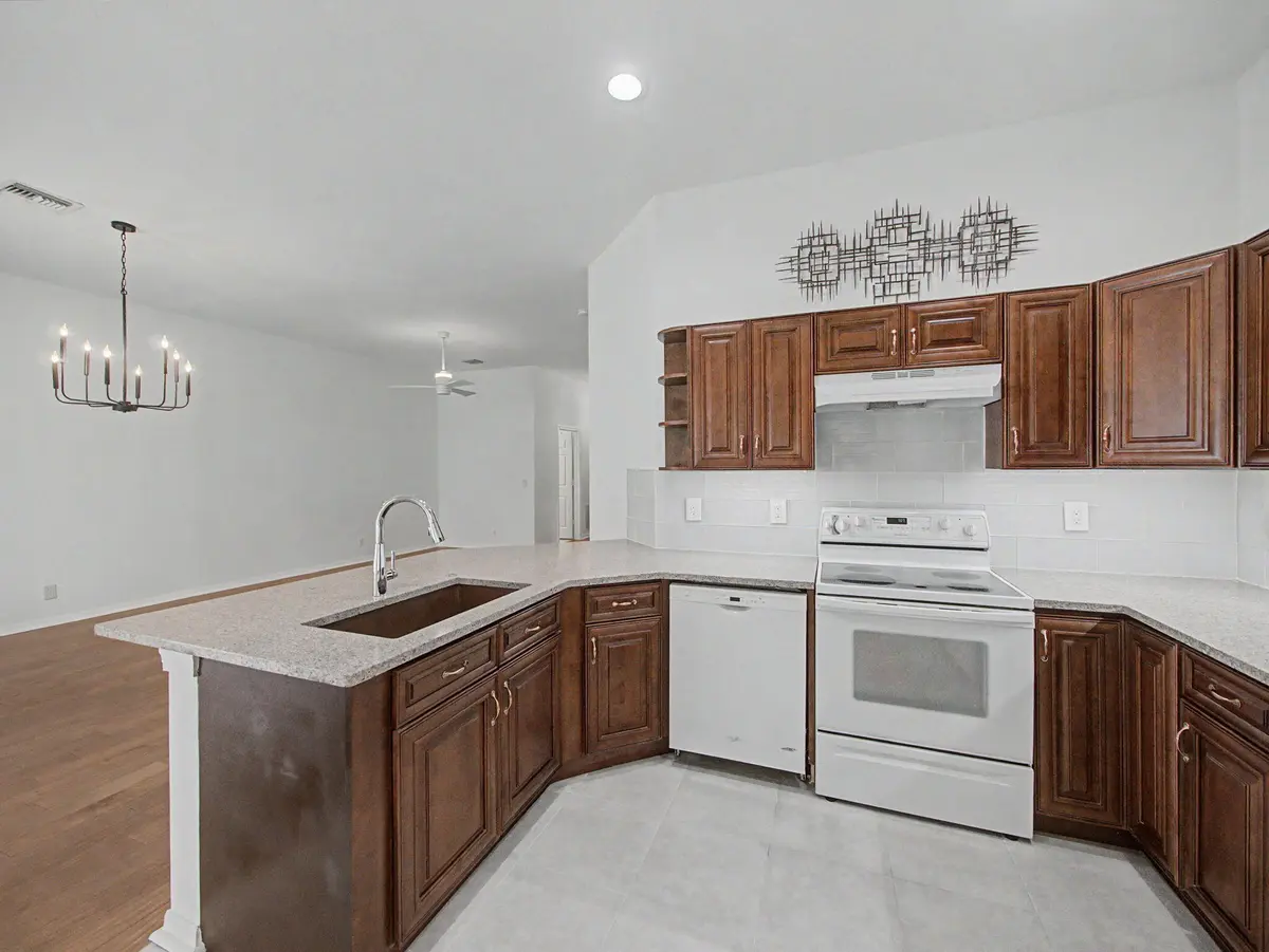 Kitchen at 5006 SE DEVENWOOD Way, Stuart