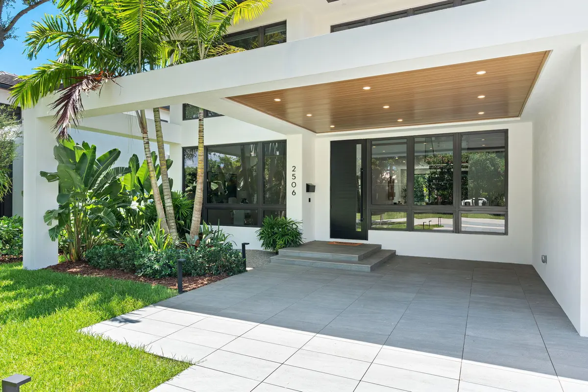 5-web-or-mls-DSC01344 at 2506 NE 14TH Street, Fort Lauderdale