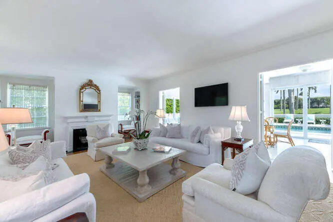 229 Pendleton Ave Palm Beach-small-017-0 at 229 Pendleton Avenue, Palm Beach