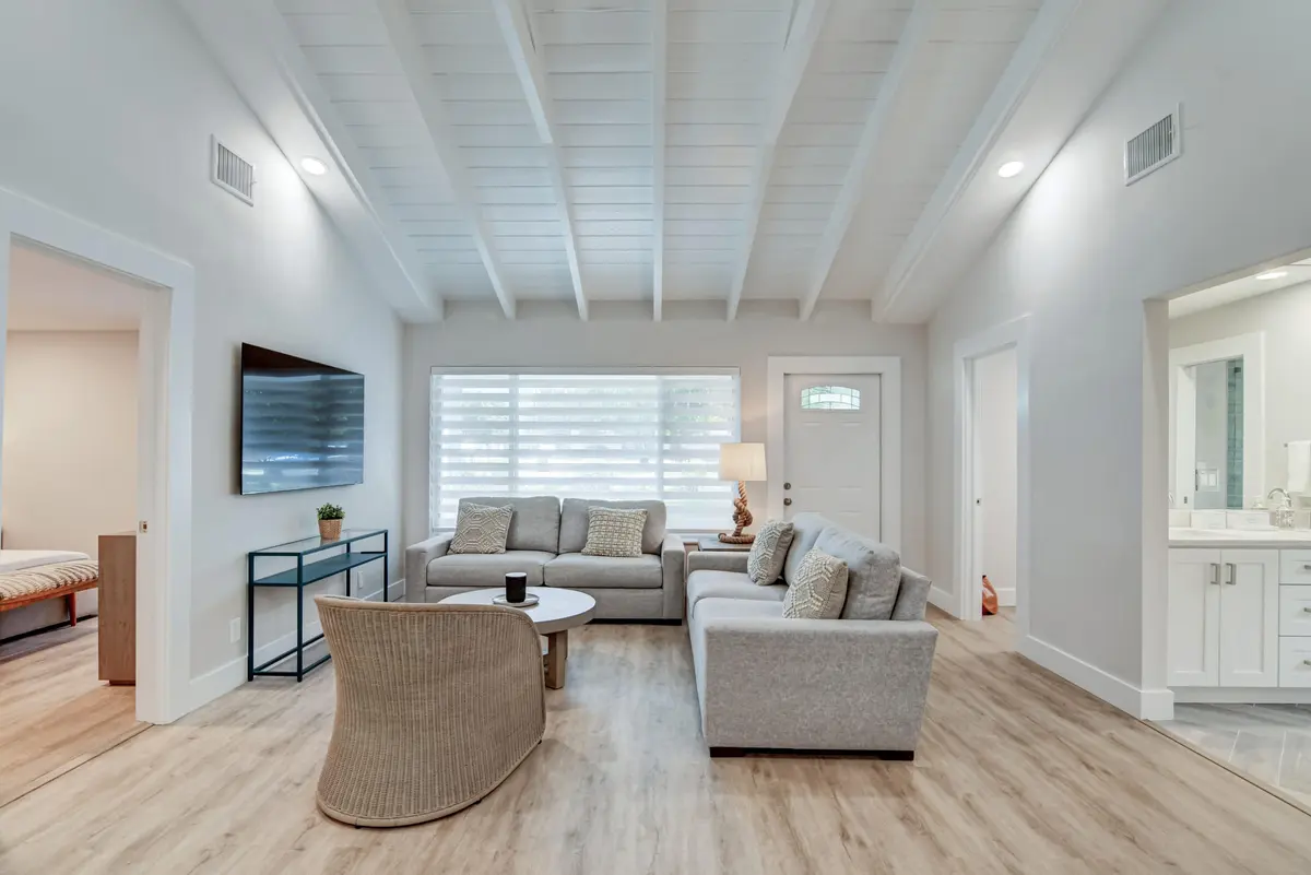 13_dsc_8164_5_6_7_8 at 1910 NE 2nd Avenue, Delray Beach
