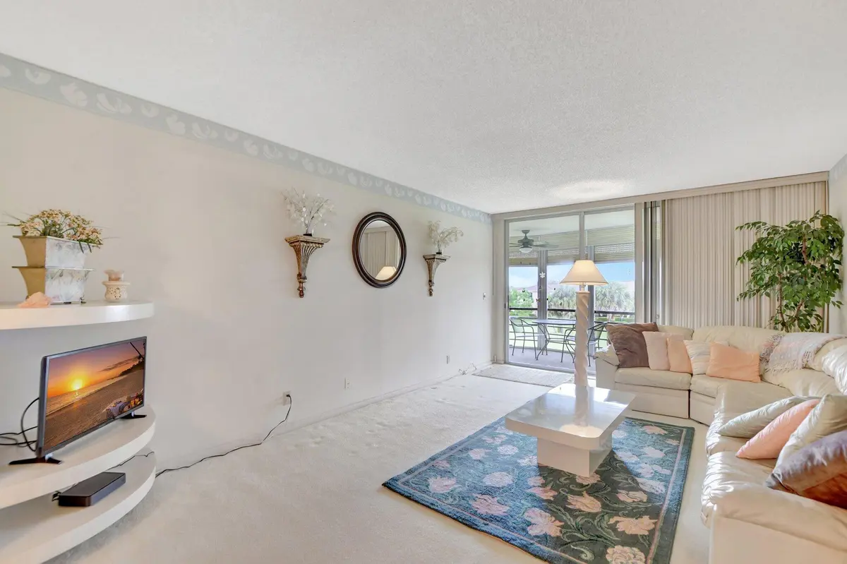 5-web-or-mls-DSC_0025 at 23099 BARWOOD Lane 306, Boca Raton