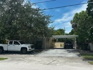 OPPORTUNITY at 405 NE 3rd Avenue, Delray Beach