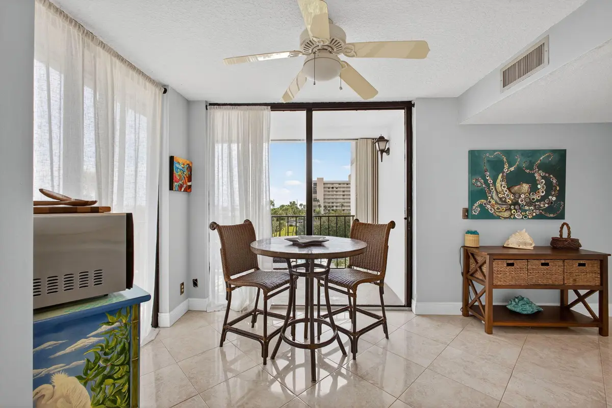 Dining Area at 5059 N Hwy A1A 406, Fort Pierce