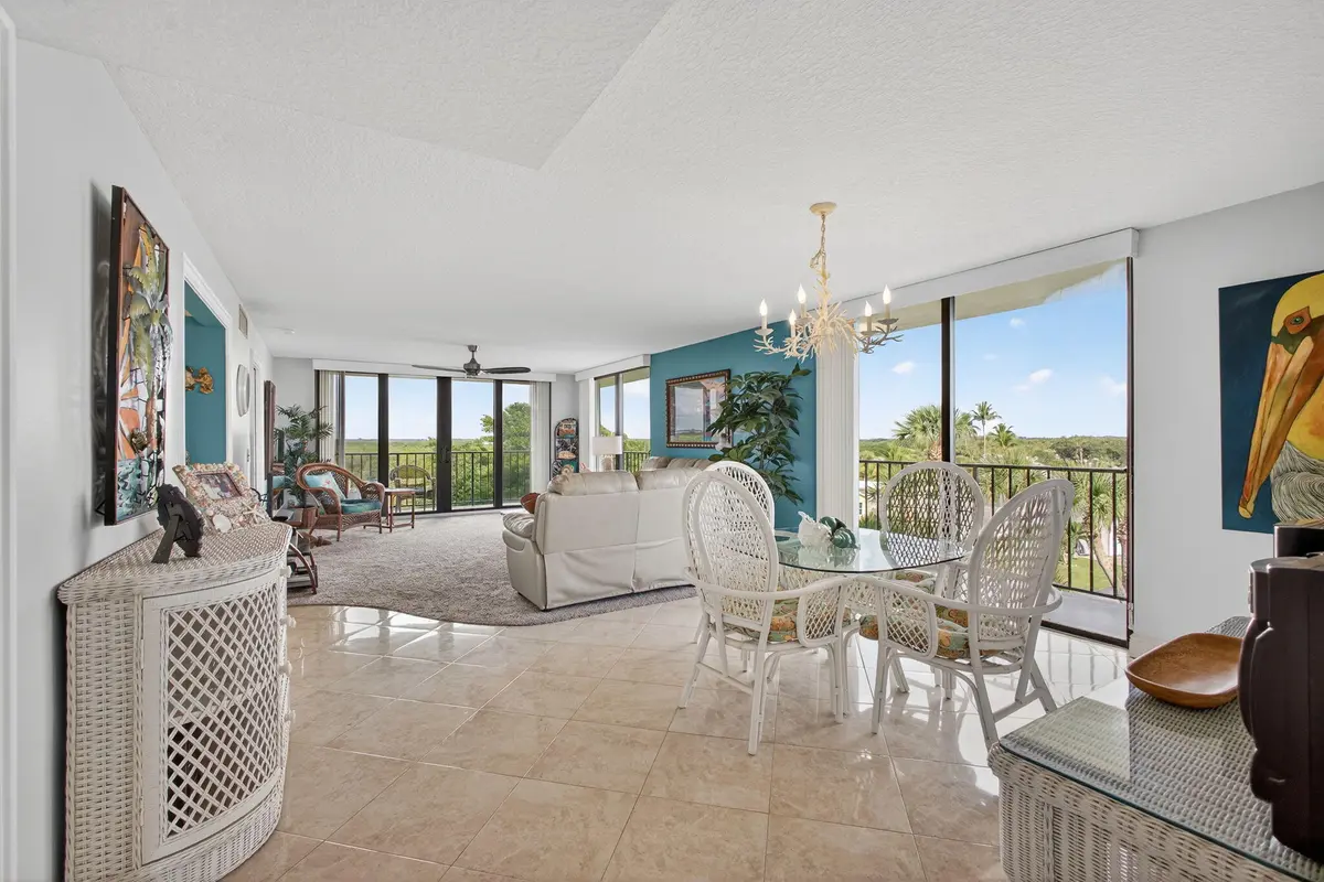 Dining Area at 5059 N Hwy A1A 406, Fort Pierce