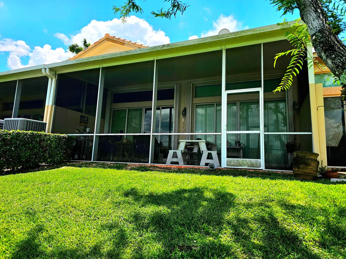 Screem Porch at 8149 MADISON LAKES Circle, Davie