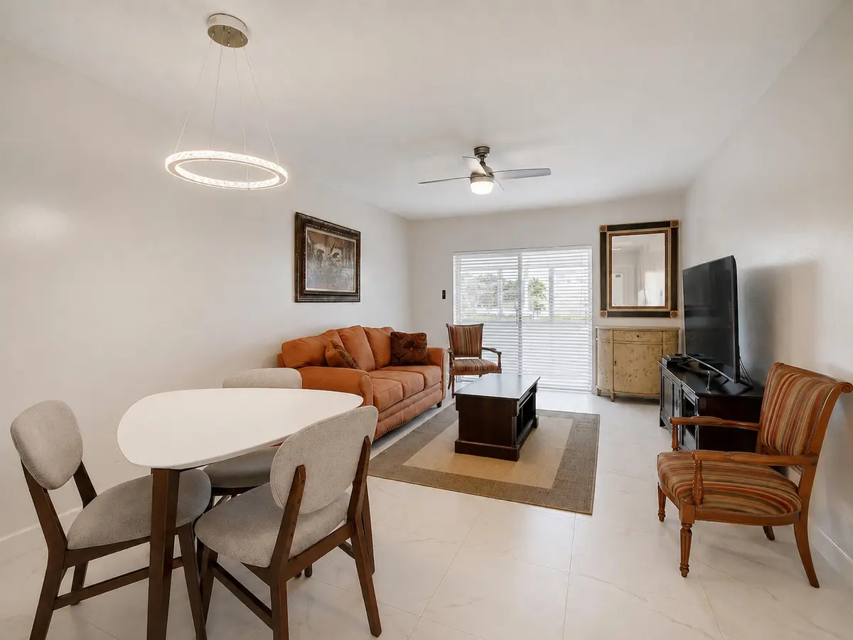 08_living_dining_room_reverse_view at 1115 Lake Terrace 208, Boynton Beach