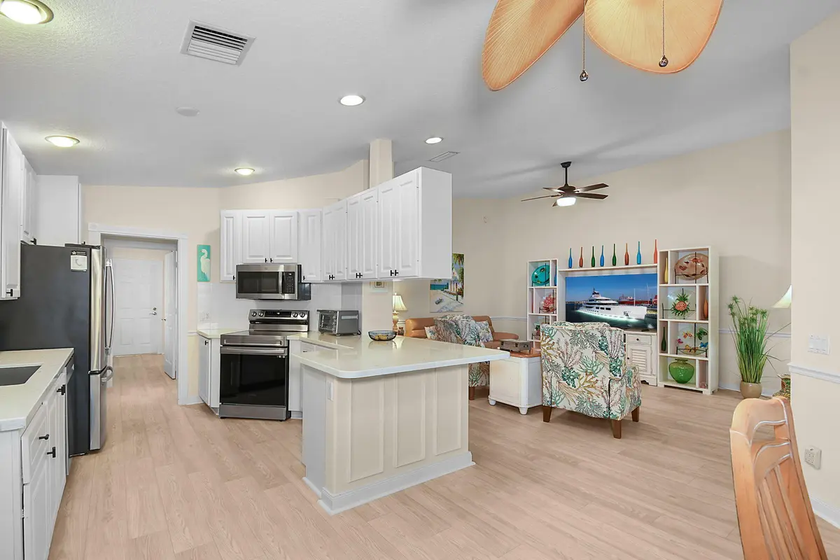 KitchentoLR at 8557 SE Retreat Drive, Hobe Sound